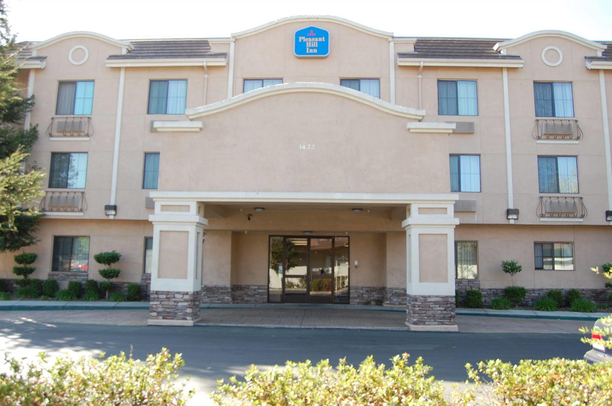 Pleasant Hill Inn エクステリア 写真